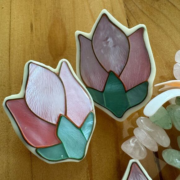 Lee Sands Vintage Flower Semi Precious Stone and Shell Necklace and Earring Set - Picture 7 of 9